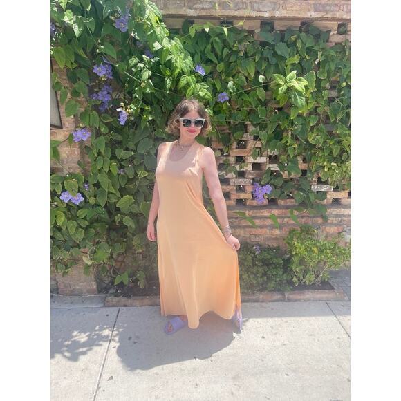 ROSETTA GETTY Peach Satin Sleeveless Scoop Neck Twist Back Shift Dress Size 10 - Picture 14 of 16